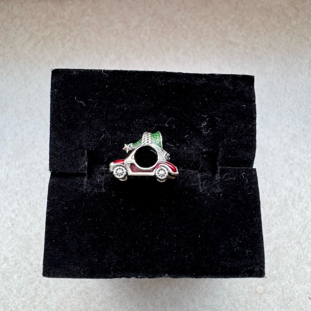 Pandora Car with Christmas Tree Charm